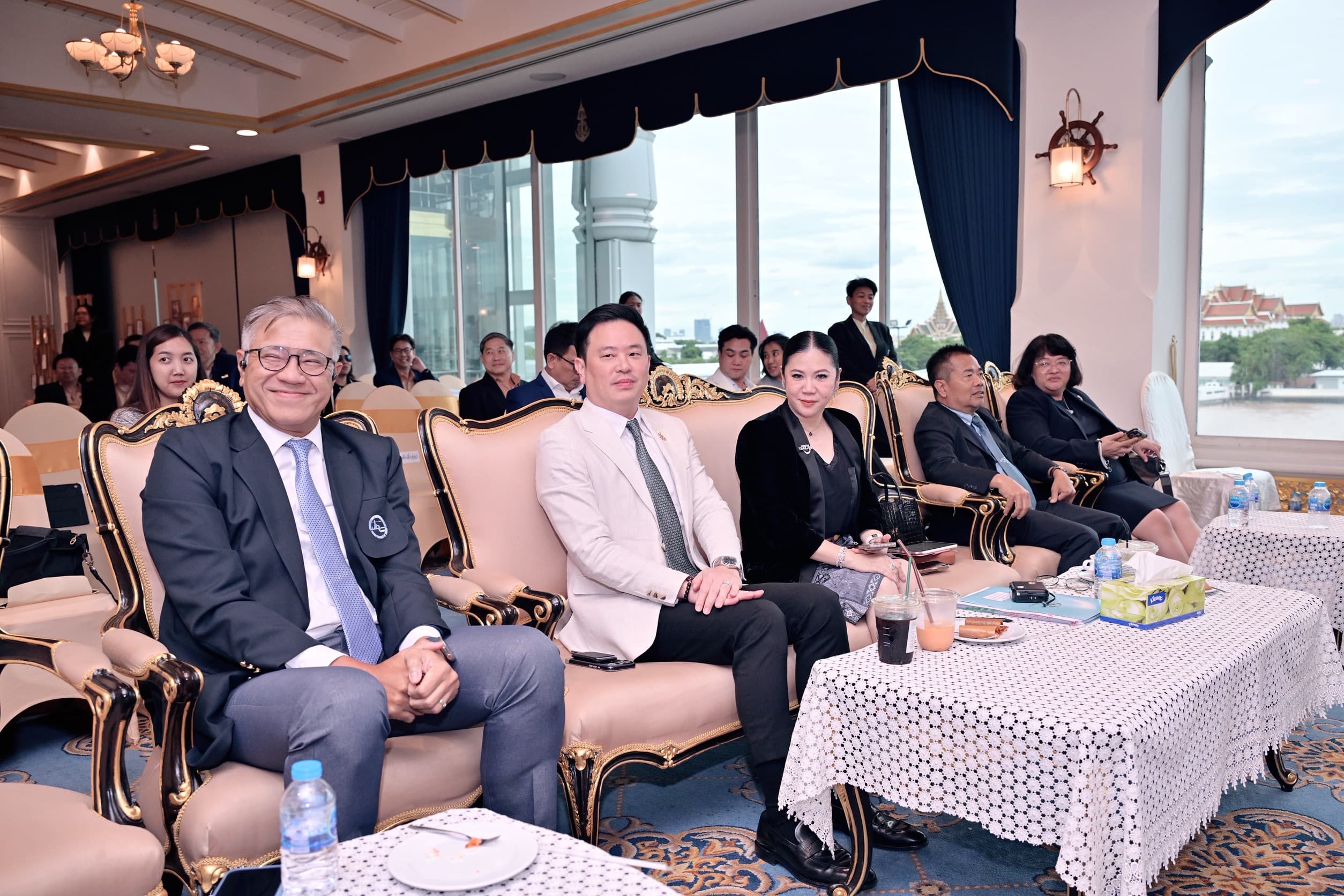 รูปภาพแกลเลอรี