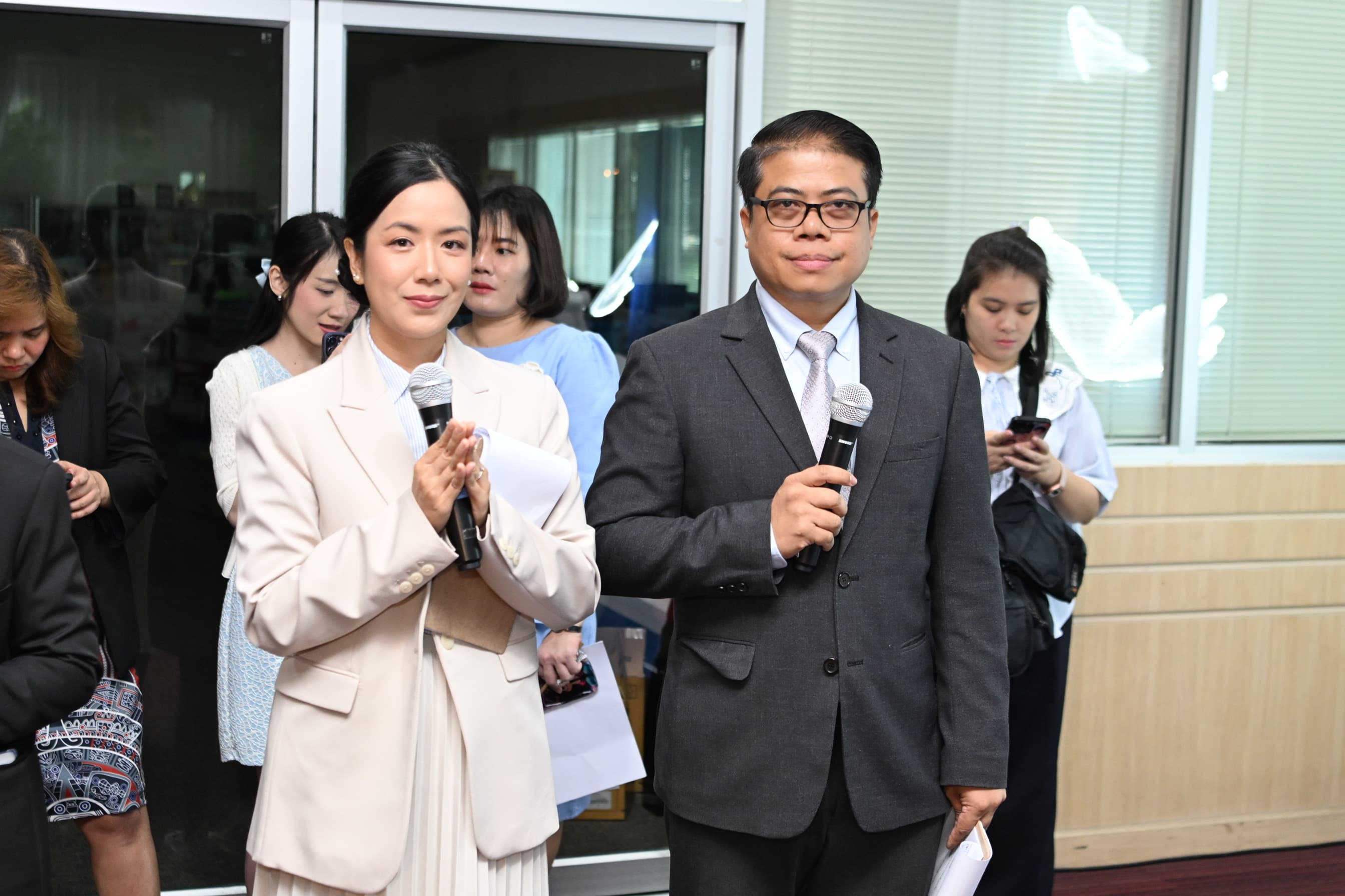 รูปภาพแกลเลอรี