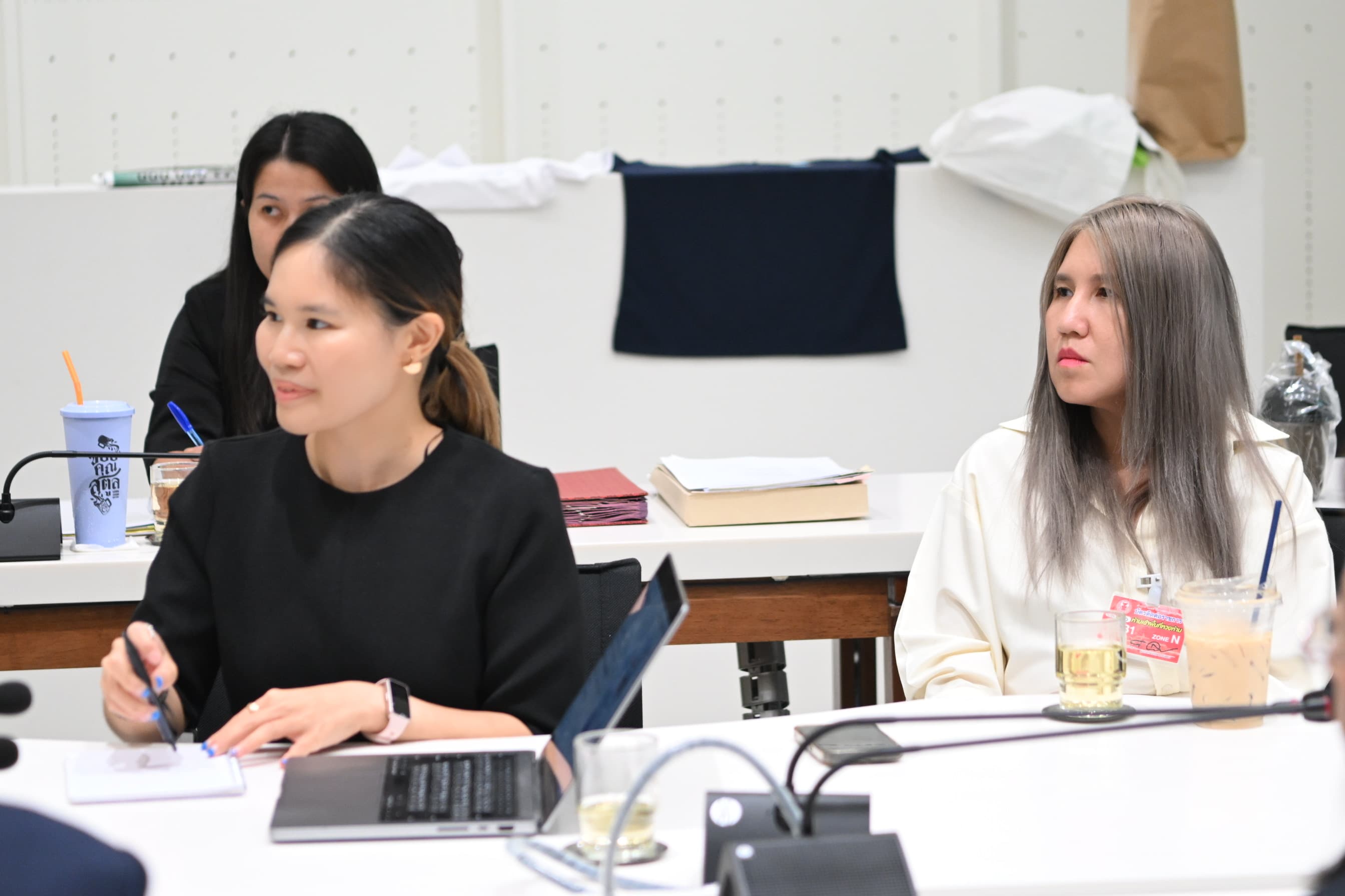 รูปภาพแกลเลอรี