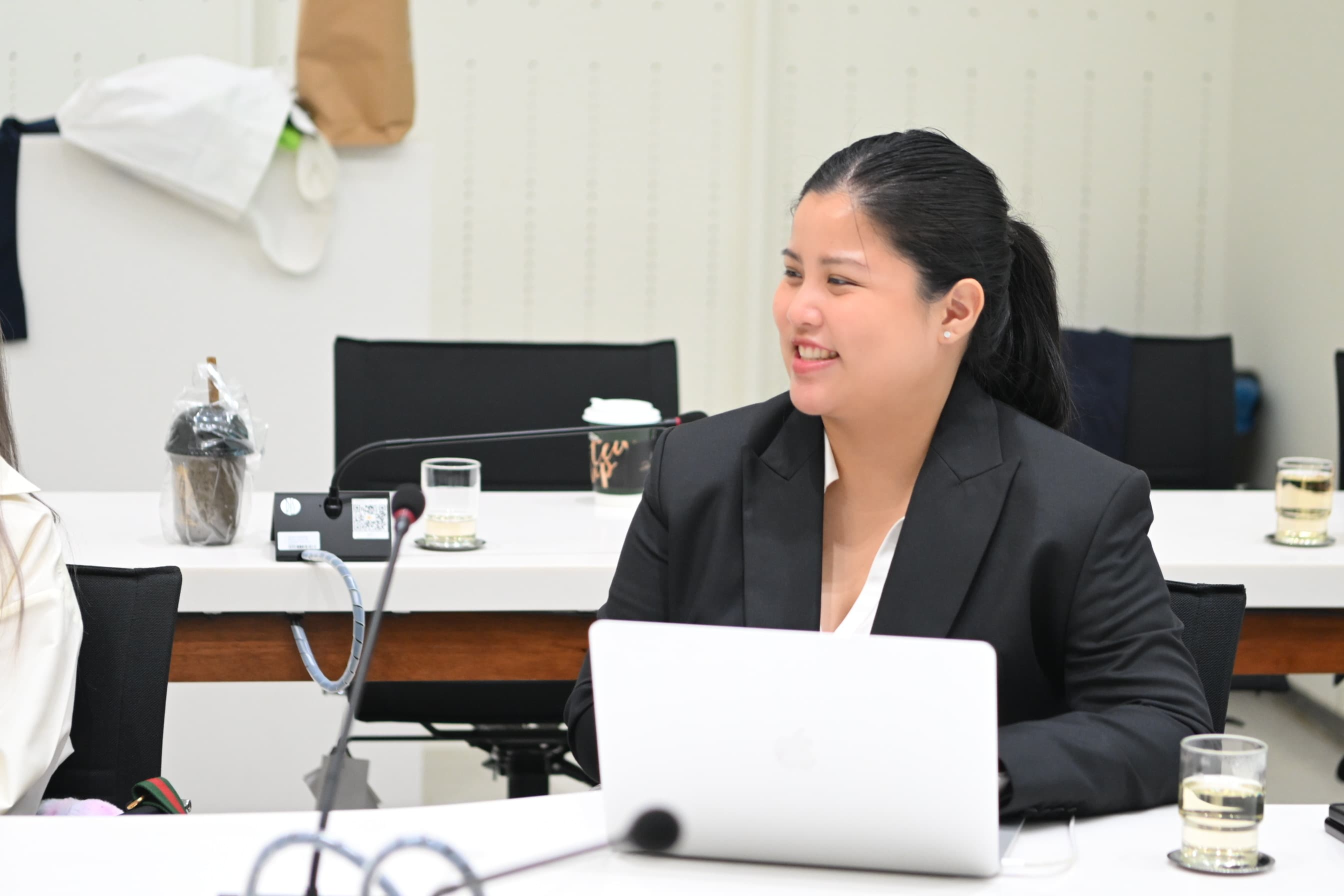 รูปภาพแกลเลอรี